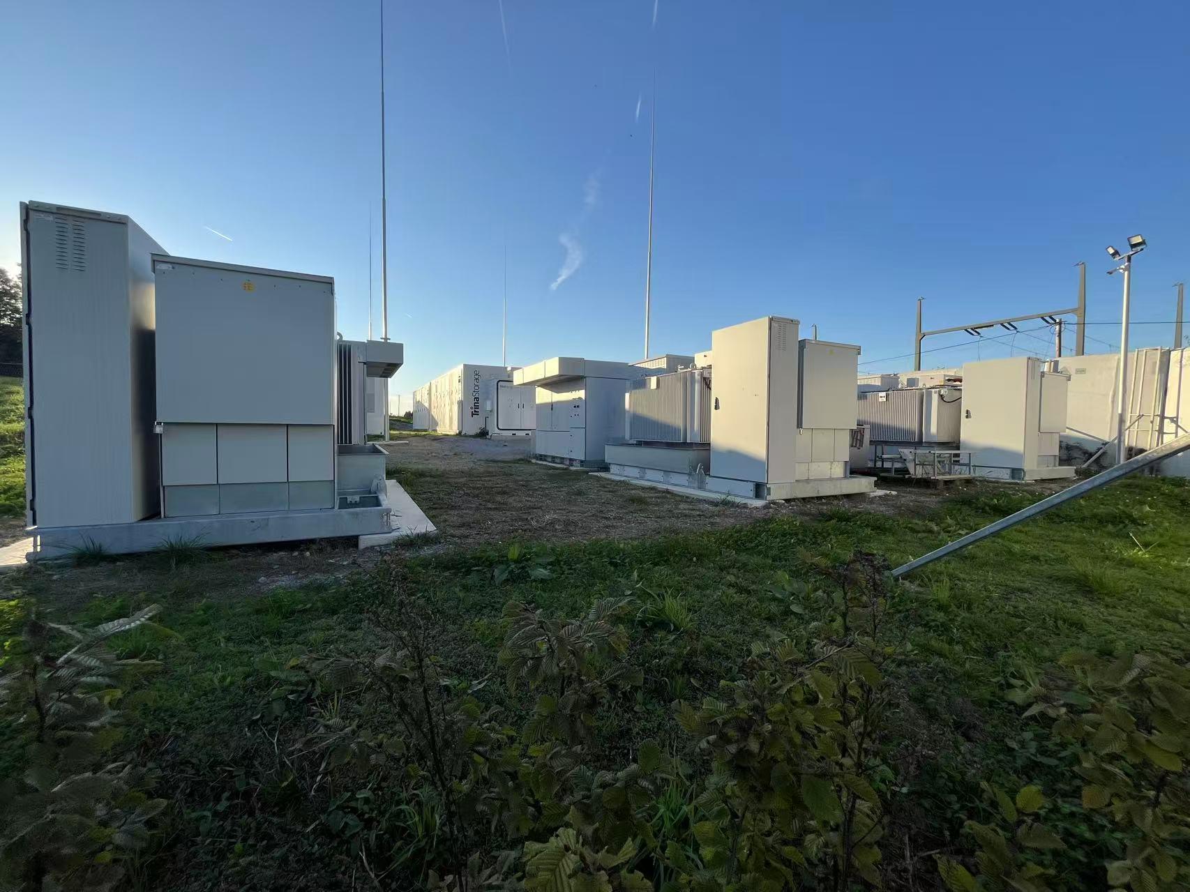 Battery storage equipment at the Hesse project site